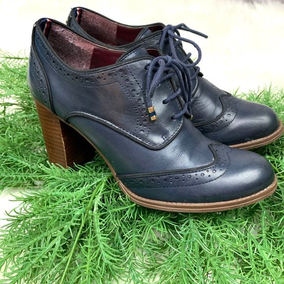 Tommy Hilfiger Shoes - |•TOMMY HILFIGER•| Gorgeous Navy Heeled Oxford